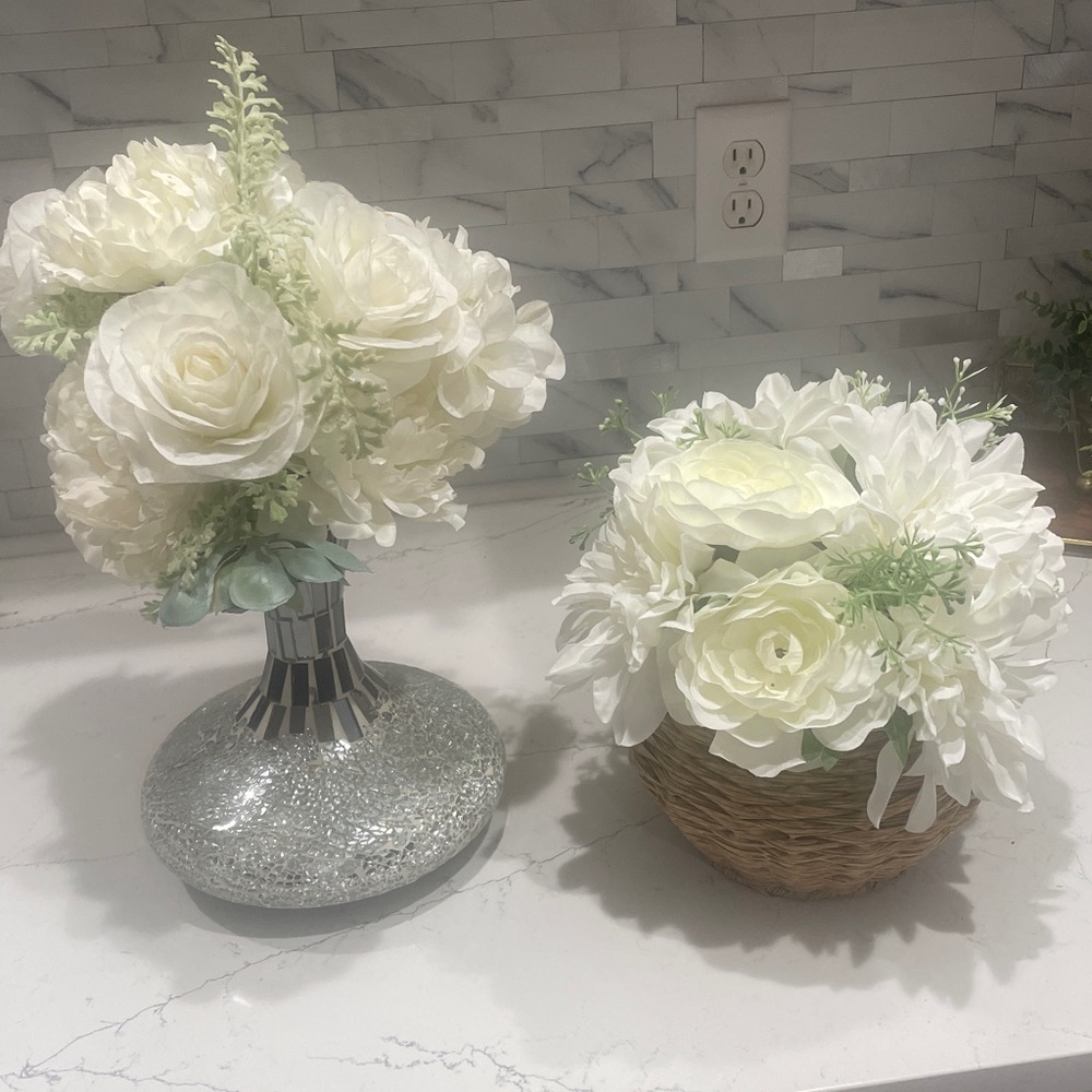 Minimalist flower greenery vase and basket  2 pieces